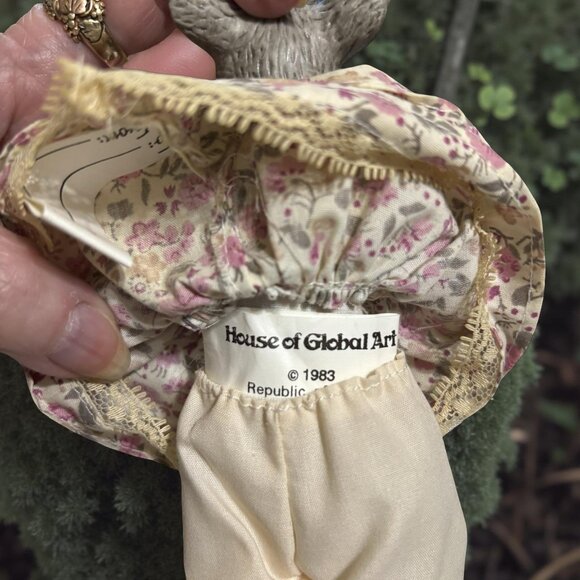 6.5” Porcelain Mouse Doll in Bonnet & Calico Dress – Cloth Body, Bisque Head/Han - Picture 4 of 8